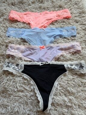 Lot of 4 NWT 2014 Victoria's Secret Lace Thong Body by Victoria Panties Small